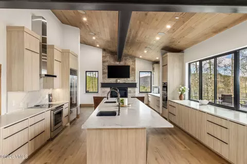 Kitchen - 1023 Forest Trl, Edwards, CO 81632 photo 2 of 10