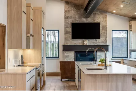 Kitchen - 1023 Forest Trl, Edwards, CO 81632 photo 6 of 10
