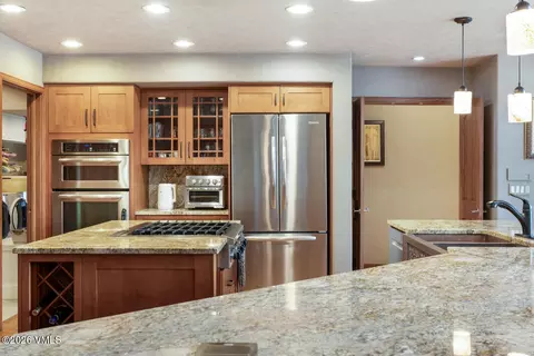 Kitchen - 511 Rawhide Rd, Edwards, CO 81632 photo 5 of 6