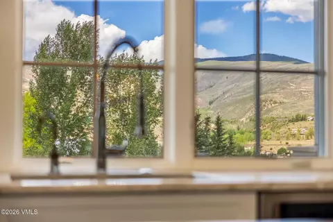 Kitchen - 37 Lariat Ct, Edwards, CO 81632 photo 8 of 9