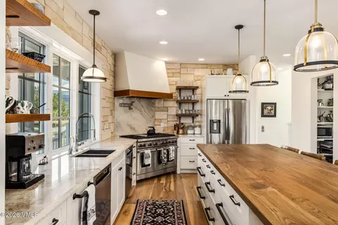 Kitchen - 37 Lariat Ct, Edwards, CO 81632 photo 3 of 9