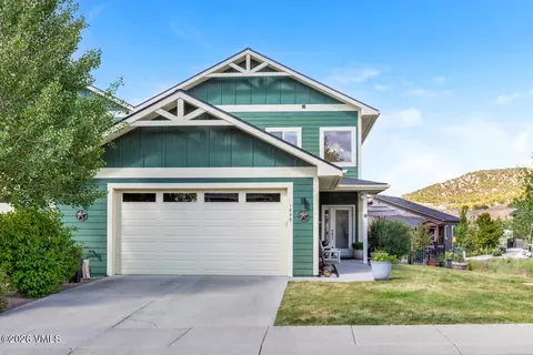 1255 Hawks Nest Ln, Gypsum, CO 81637