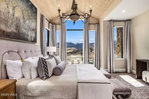 Bedroom - 103 Legends Dr, Edwards, CO 81632 photo 1 of 12