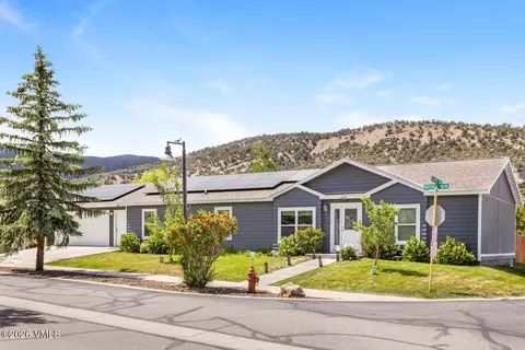 11 Salmon Loop, Gypsum, CO 81637