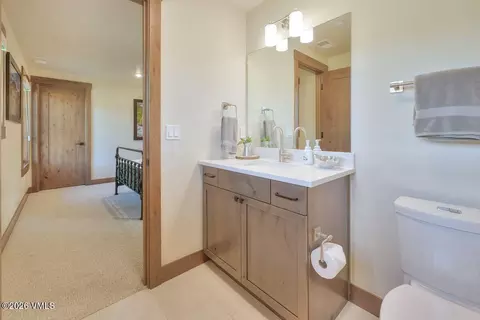 Bath - 664 Hunters View Ln, Eagle, CO 81631 photo 5 of 6