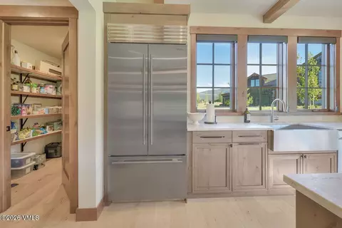 Kitchen - 664 Hunters View Ln, Eagle, CO 81631 photo 5 of 7