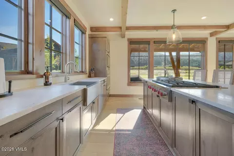Kitchen - 664 Hunters View Ln, Eagle, CO 81631 photo 4 of 7