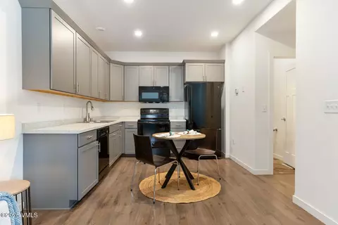 Kitchen - 4 Uneva Ct #B1, Eagle, CO 81631 photo 2 of 3