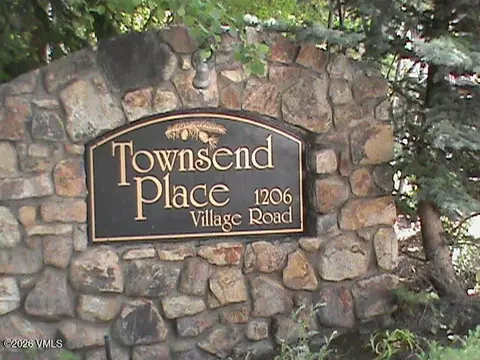 1206 Village Rd #BLDG 'B' 204, Beaver Creek, CO 81620