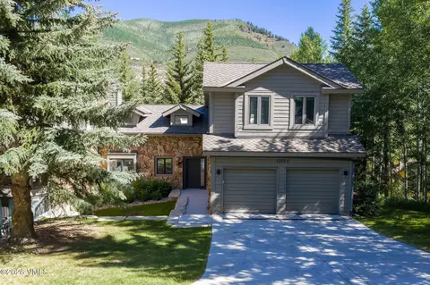 1359 Greenhill Ct E, Vail, CO 81657