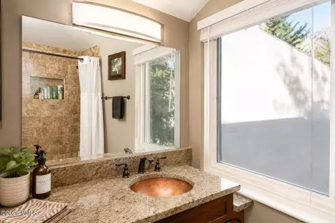 Bath - 142 Eagle Dr #B-3, Eagle-vail, CO 81620 photo 1 of 2