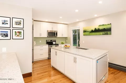 Kitchen - 142 Eagle Dr #B-3, Eagle-vail, CO 81620 photo 2 of 3