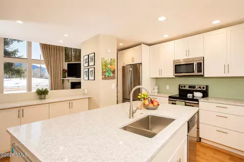 Kitchen - 142 Eagle Dr #B-3, Eagle-vail, CO 81620 photo 1 of 3