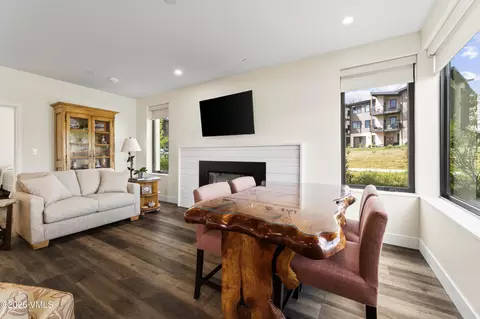 Dining - 91 Mount Hope Cir #D102, Eagle, CO 81631 photo 1 of 1
