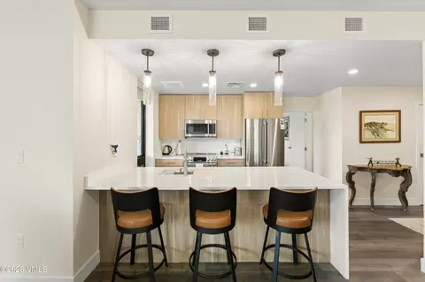 Kitchen - 91 Mount Hope Cir #D102, Eagle, CO 81631 photo 6 of 7
