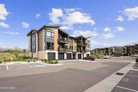 Exterior - 91 Mount Hope Cir #D102, Eagle, CO 81631 photo 7 of 9