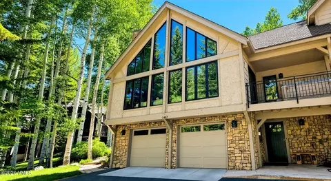 1462 Greenhill Ct, Vail, CO 81657