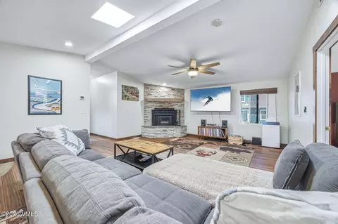 33 Bowie Rd, Gypsum, CO 81637