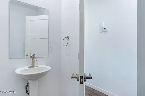 Bath - 46 Eagle Landing Way #H3, Eagle, CO 81631 photo 3 of 3