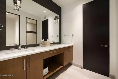 Bath - 1226 Westhaven Cir #EAST, Vail, CO 81657 photo 2 of 6