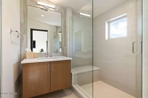 Bath - 1226 Westhaven Cir #EAST, Vail, CO 81657 photo 6 of 6