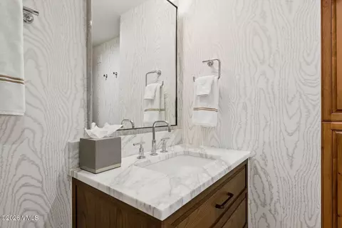 434 S Frontage Rd E # 204, Vail, CO 81657 photo 33