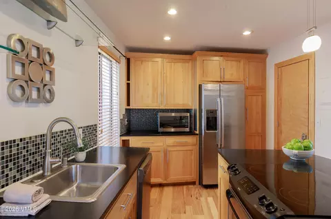 Kitchen - 142 Eagle Dr #B-4, Eagle-vail, CO 81620 photo 3 of 4
