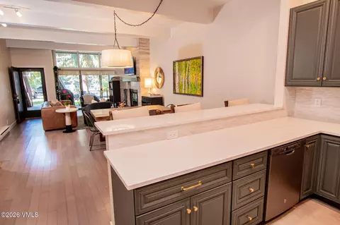 177 Lake St #4, Avon, CO 81620