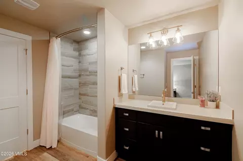 Bath - 64 Field St, Eagle, CO 81631 photo 5 of 5