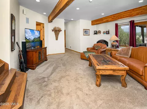 Living - 31 Sagebrush Ct, Eagle, CO 81631 photo 6 of 8