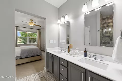 Bath - 59 Hockett St, Eagle, CO 81631 photo 2 of 6