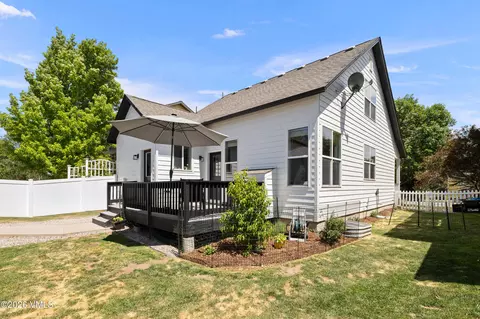Exterior - 59 Hockett St, Eagle, CO 81631 photo 5 of 7
