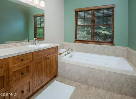 Bath - 330 Palmer Loop, Eagle, CO 81631 photo 5 of 8