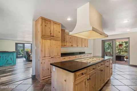 Kitchen - 1072 Mesa Dr, Eagle, CO 81631 photo 2 of 4