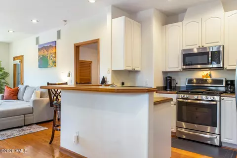 Kitchen - 751 Singletree Rd #3N, Edwards, CO 81632 photo 2 of 4