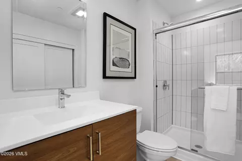 Bath - 1200 Capitol St #305, Eagle, CO 81631 photo 1 of 2