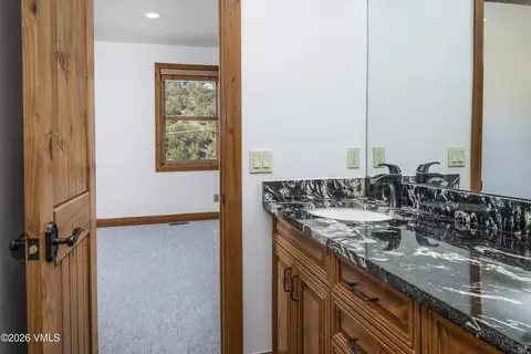 Bath - 416526 Eby Creek Rd, Eagle, CO 81631 photo 4 of 8