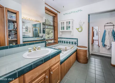Bath - 750 Bull Run, Eagle, CO 81631 photo 1 of 6