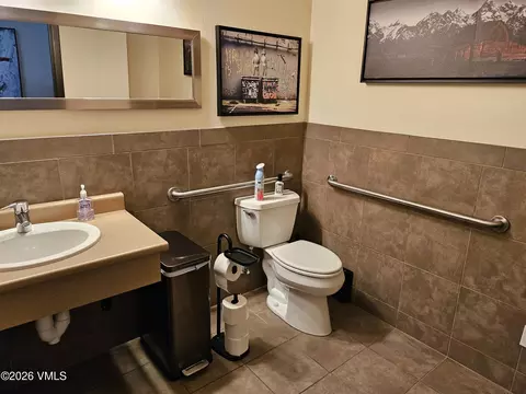 Bath - 77 Gambel St # B, Eagle, CO 81631 photo 2 of 2