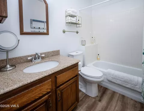 Bath - 102 W Seventh St, Eagle, CO 81631 photo 6 of 6
