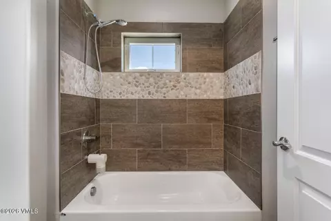 Bath - 38 Soleil Cir, Eagle, CO 81631 photo 5 of 6