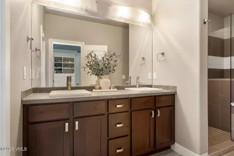 Bath - 38 Soleil Cir, Eagle, CO 81631 photo 2 of 6