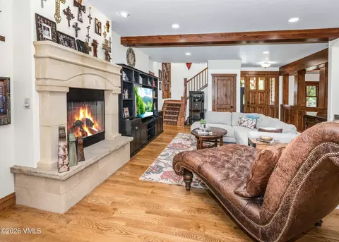 Living - 58 Robins Egg Ln, Eagle, CO 81631 photo 3 of 4