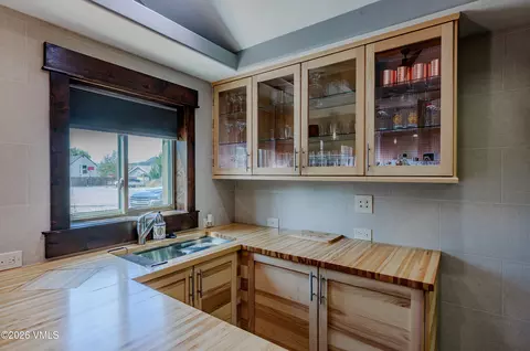 Kitchen - 605 Mcintire St, Eagle, CO 81631 photo 4 of 4