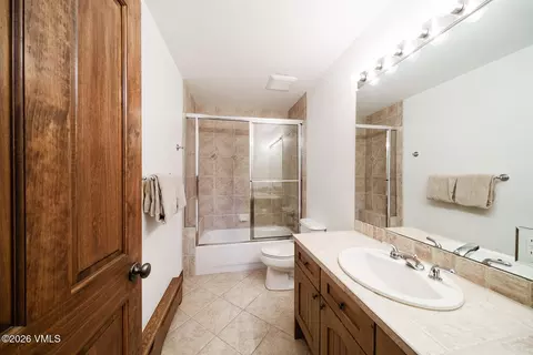 Bath - 3000 Eaglebend Dr #14, Avon, CO 81620 photo 6 of 7
