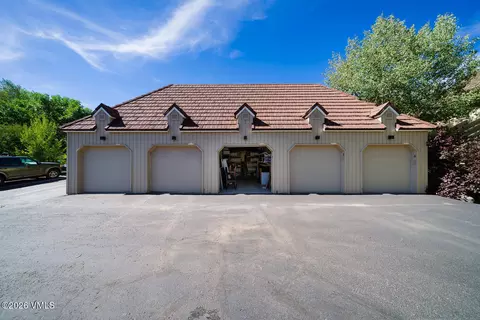 Exterior - 3000 Eaglebend Dr #14, Avon, CO 81620 photo 9 of 11