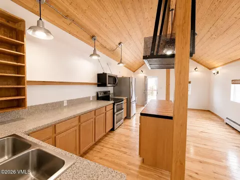 Kitchen - 425 Howard St, Eagle, CO 81631 photo 2 of 2