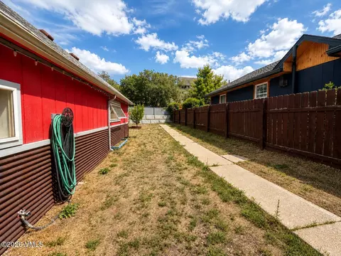 Exterior - 425 Howard St, Eagle, CO 81631 photo 5 of 8