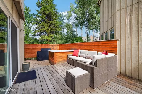 Exterior - 3000 Eaglebend Dr # 11, Avon, CO 81620 photo 3 of 5