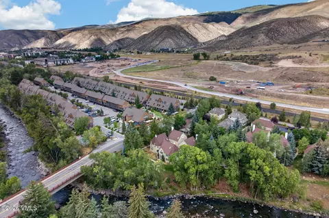 View/Area - 3000 Eaglebend Dr # 11, Avon, CO 81620 photo 3 of 4
